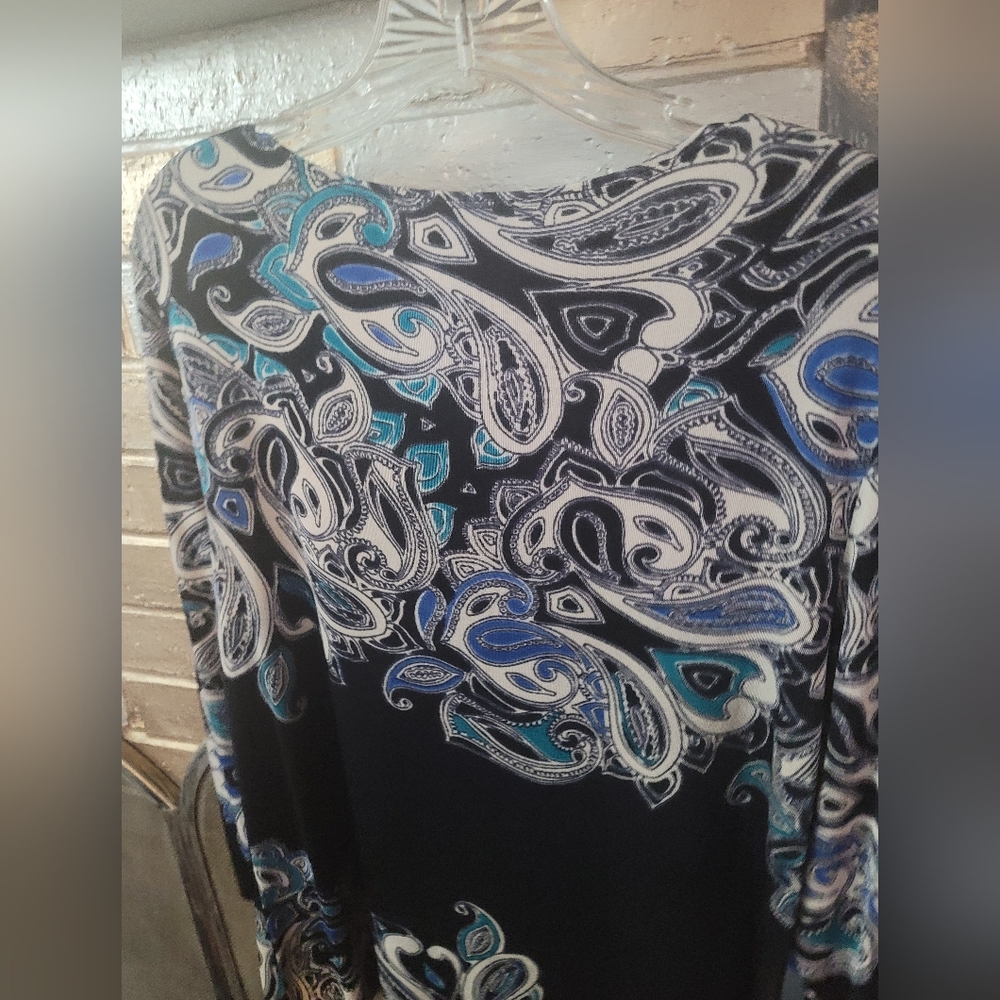 Travelers classic Paisley scoop tee size 2 made in Mexico